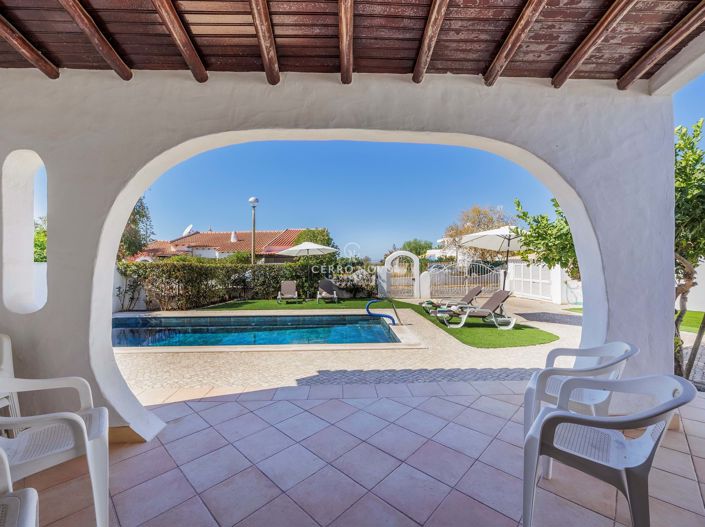 Image No.1-5 Bed Villa for sale