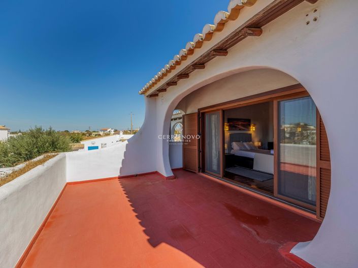 Image No.31-5 Bed Villa for sale