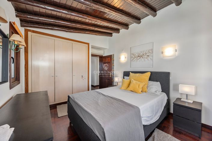 Image No.32-5 Bed Villa for sale