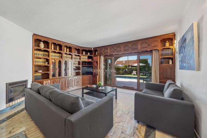 Image No.35-5 Bed Villa for sale