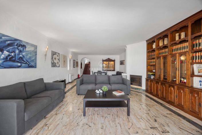 Image No.38-5 Bed Villa for sale