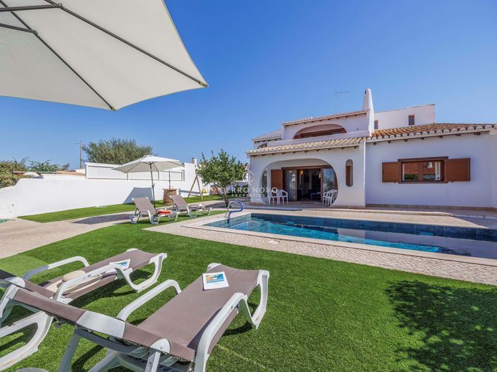 Image No.17-5 Bed Villa for sale