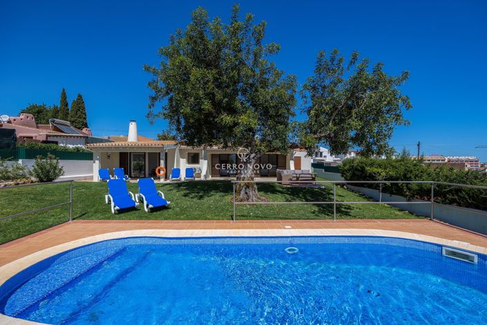 Image No.2-Villa de 4 chambres à vendre à Albufeira