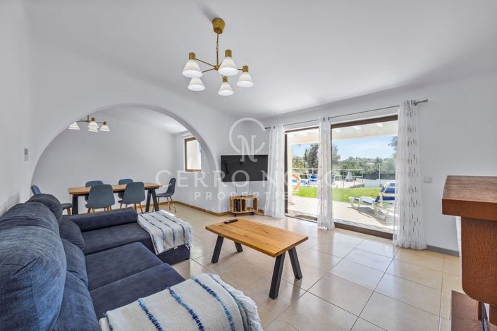 Image No.3-4 Bed Villa for sale
