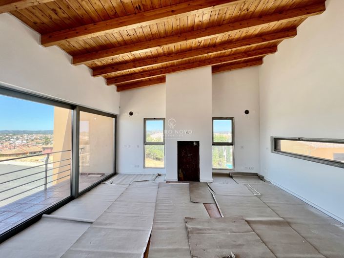 Image No.5-4 Bed Villa for sale