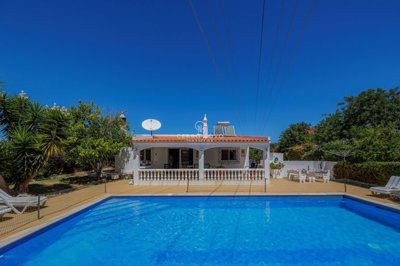 Villa de 4 chambres à vendre à Albufeira