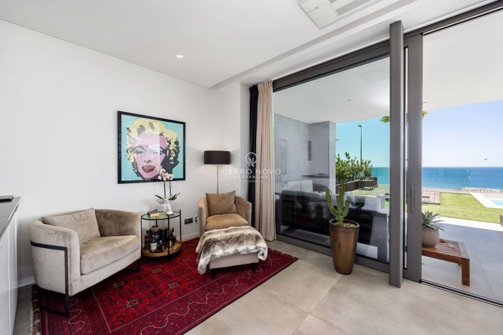 Image No.24-3 Bed Apartment for sale