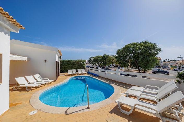 Image No.20-5 Bed Villa for sale