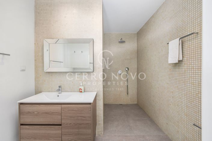 Image No.19-7 Bed Villa for sale