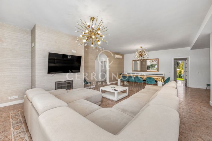 Image No.6-7 Bed Villa for sale