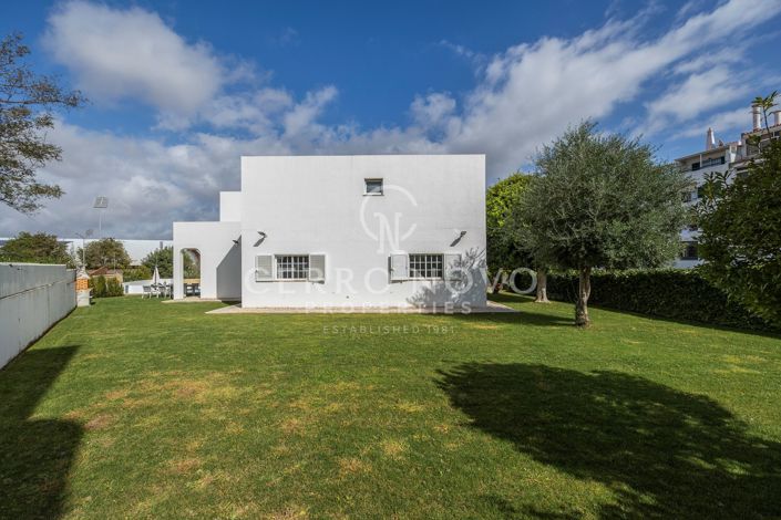 Image No.7-7 Bed Villa for sale