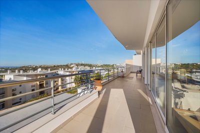 2419-246110-d4a7072701644bd18f6c9ffe77b802fa4