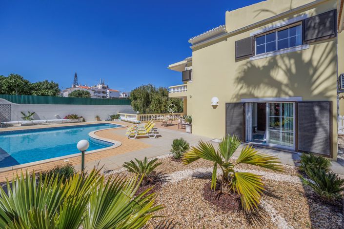 Image No.36-8 Bed Villa for sale