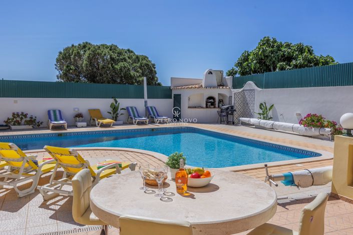 Image No.39-8 Bed Villa for sale