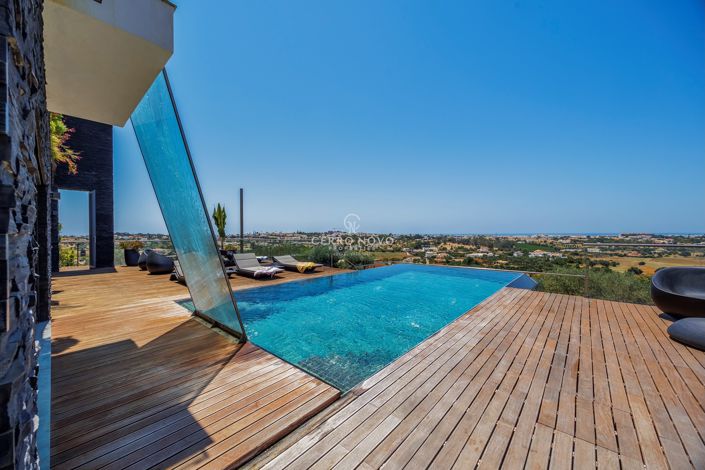 Image No.2-Villa de 4 chambres à vendre à Albufeira