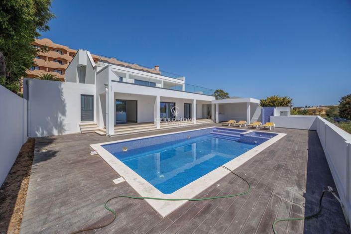 Image No.9-5 Bed Villa for sale