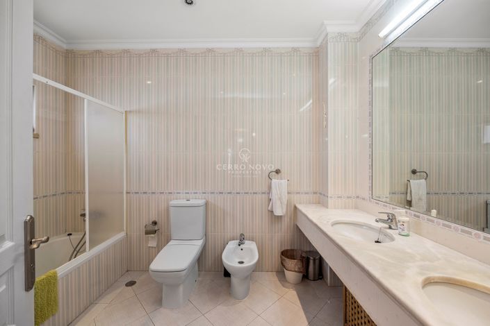 Image No.21-3 Bed Villa for sale