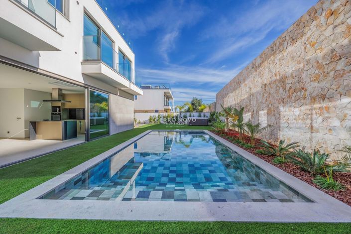 Image No.31-4 Bed Villa for sale