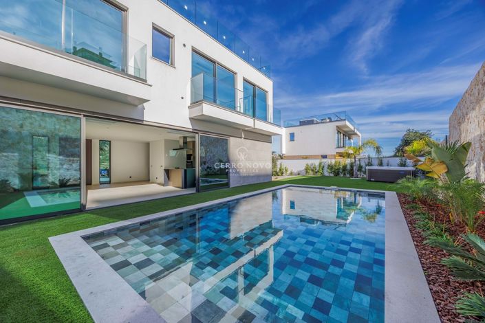 Image No.32-4 Bed Villa for sale