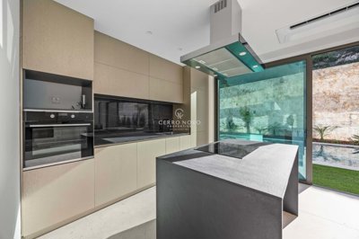 2419-338314-d4a7072701644bd18f6c9ffe77b802fa4