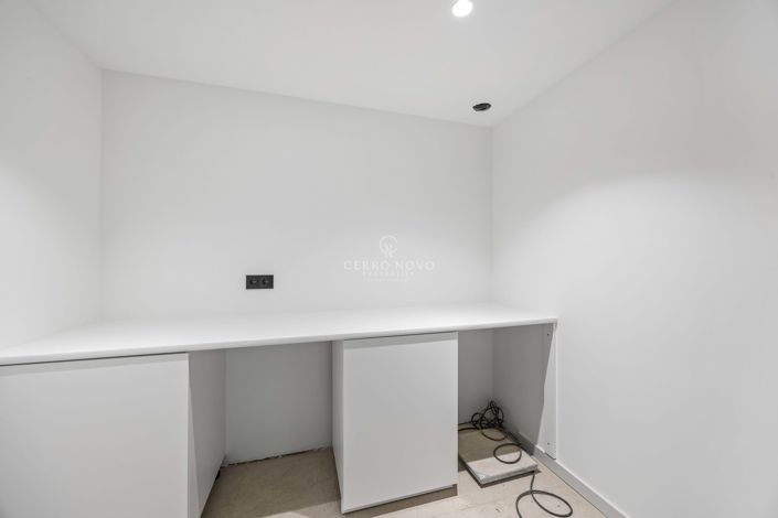 Image No.48-4 Bed Villa for sale