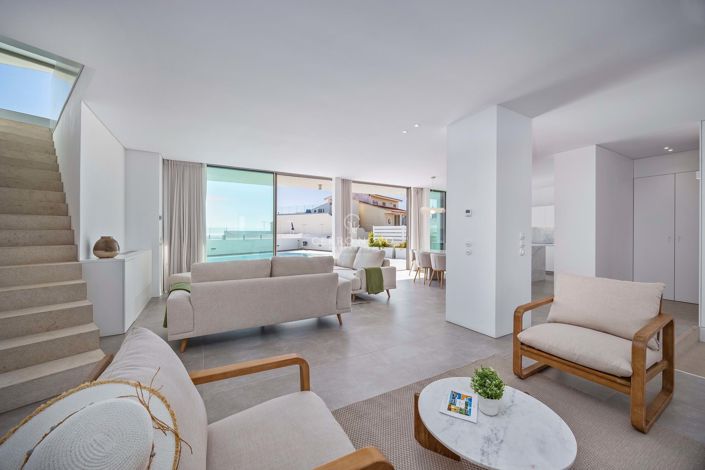 Image No.16-3 Bed Townhouse for sale