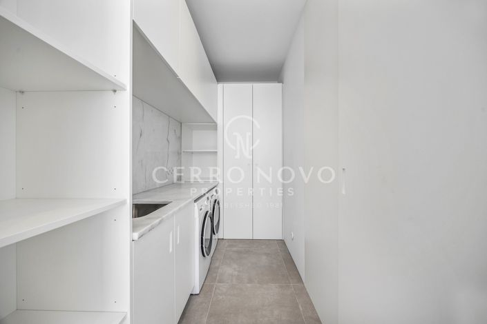Image No.18-3 Bed Townhouse for sale