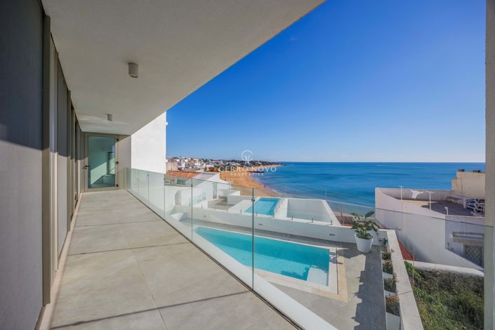 Image No.33-3 Bed Townhouse for sale