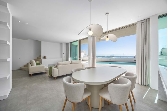 Image No.23-3 Bed Townhouse for sale