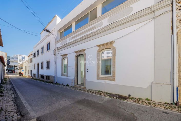 Image No.10-3 Bed Townhouse for sale