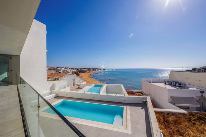 Image No.35-3 Bed Townhouse for sale