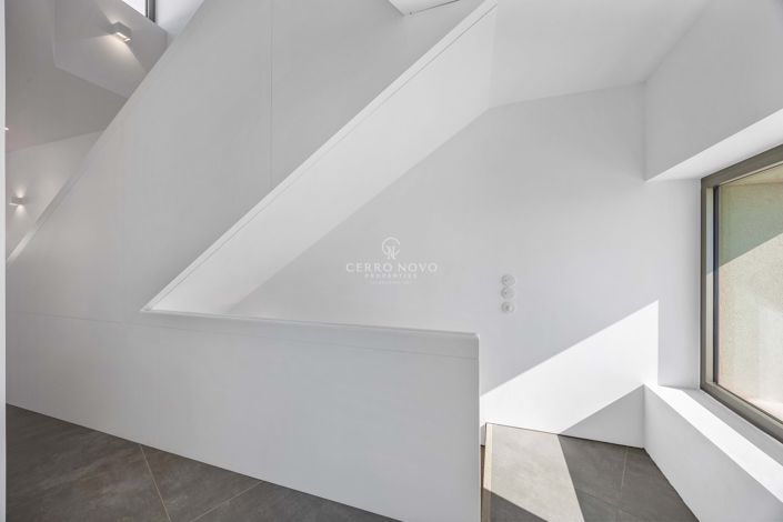 Image No.36-3 Bed Townhouse for sale