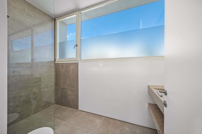 Image No.38-3 Bed Townhouse for sale