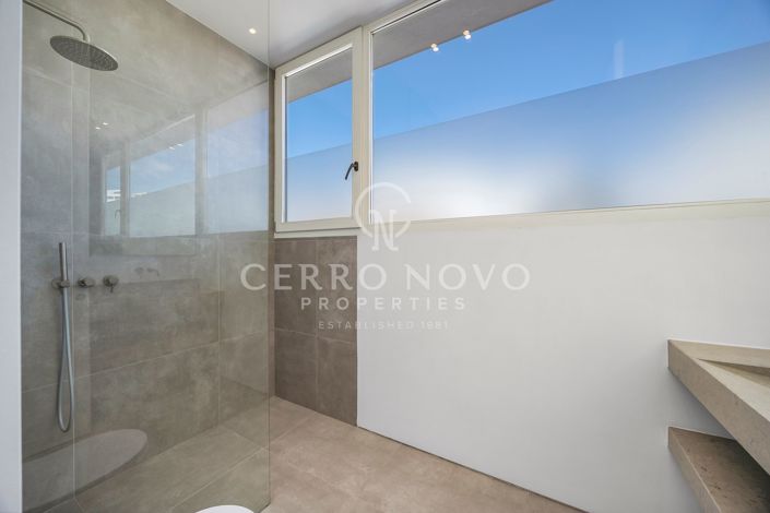 Image No.39-3 Bed Townhouse for sale