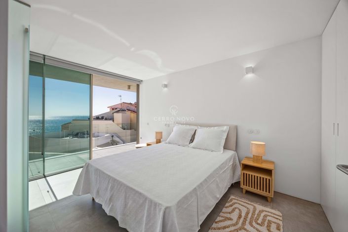 Image No.40-3 Bed Townhouse for sale