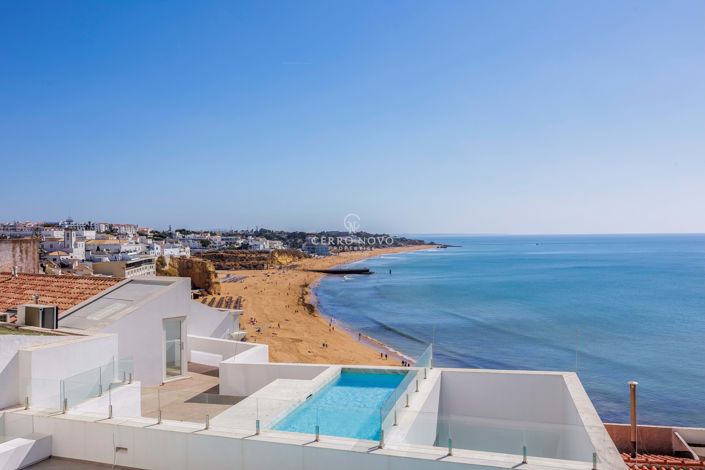 Image No.61-3 Bed Townhouse for sale