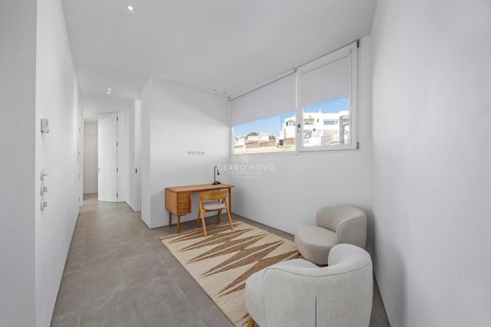 Image No.7-3 Bed Townhouse for sale