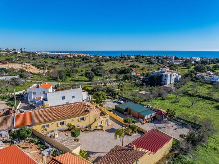 Image No.1-5 Bed Villa for sale