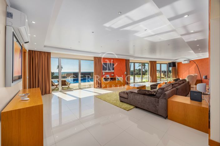Image No.9-5 Bed Villa for sale