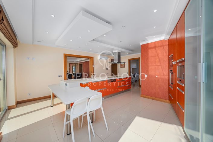 Image No.8-5 Bed Villa for sale
