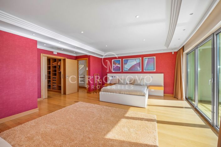 Image No.17-5 Bed Villa for sale