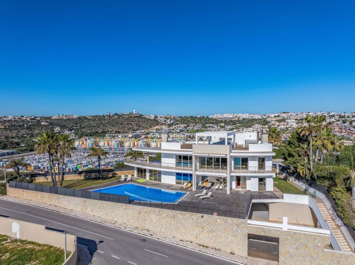 Image No.8-5 Bed Villa for sale