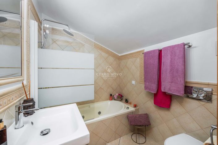 Image No.19-3 Bed Apartment for sale