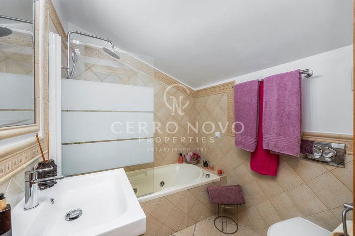 Image No.19-3 Bed Apartment for sale