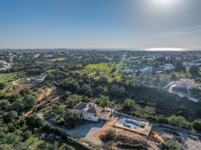 Image No.2-4 Bed Villa for sale