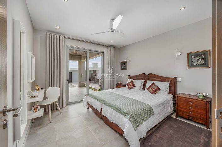 Image No.26-4 Bed Villa for sale