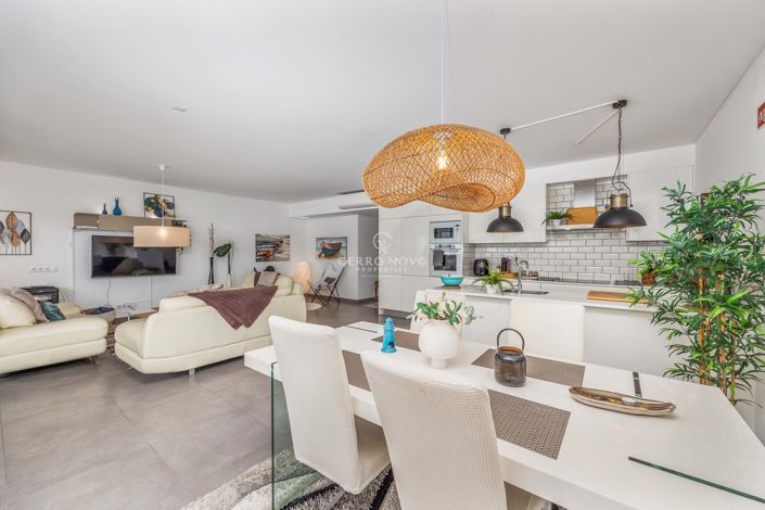 Image No.10-2 Bed Apartment for sale