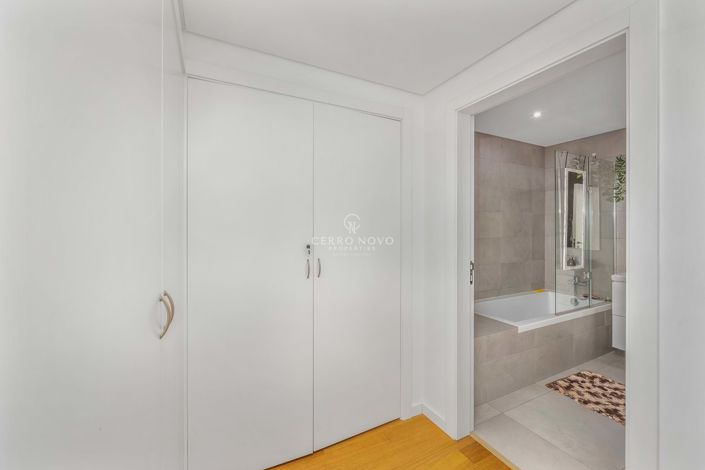 Image No.20-2 Bed Apartment for sale