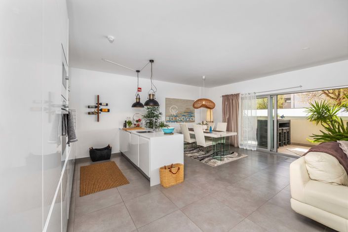 Image No.9-2 Bed Apartment for sale