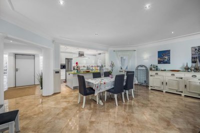 2419-245506-d4a7072701644bd18f6c9ffe77b802fa4